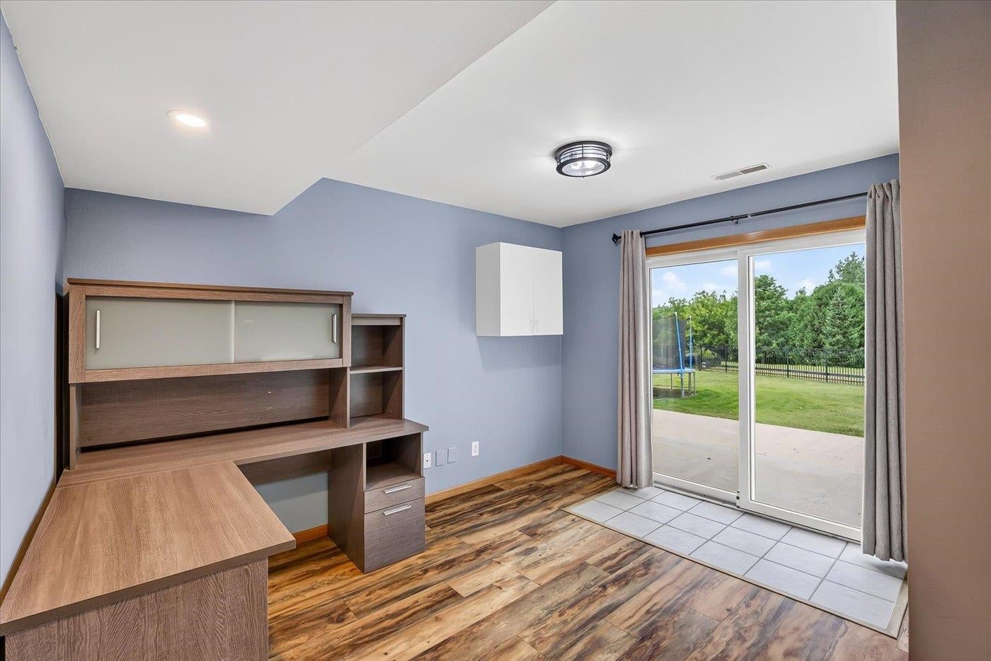5117 Leanne Lane