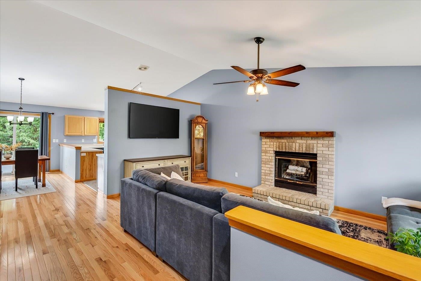 5117 Leanne Lane
