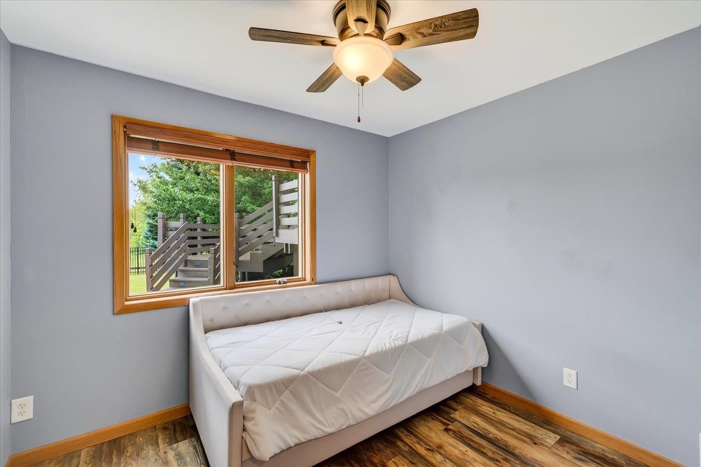 5117 Leanne Lane