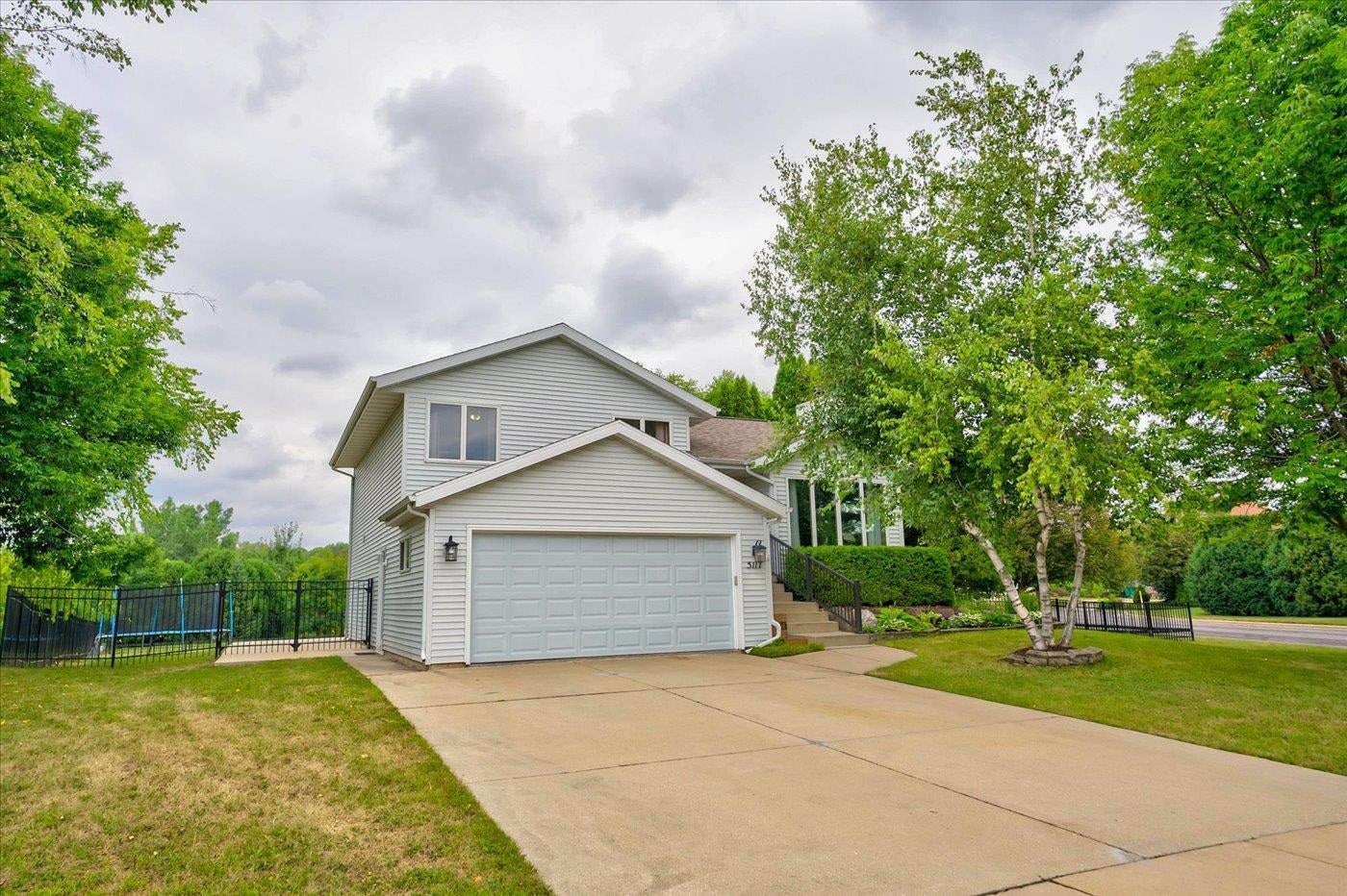 5117 Leanne Lane