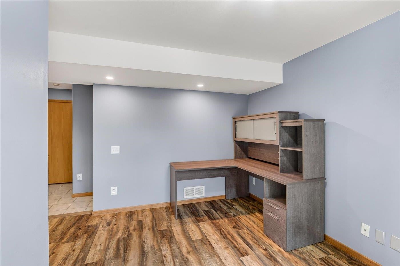 5117 Leanne Lane
