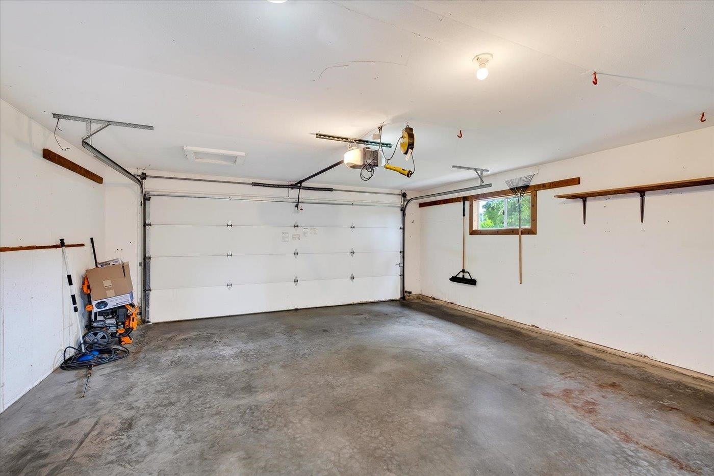 5117 Leanne Lane
