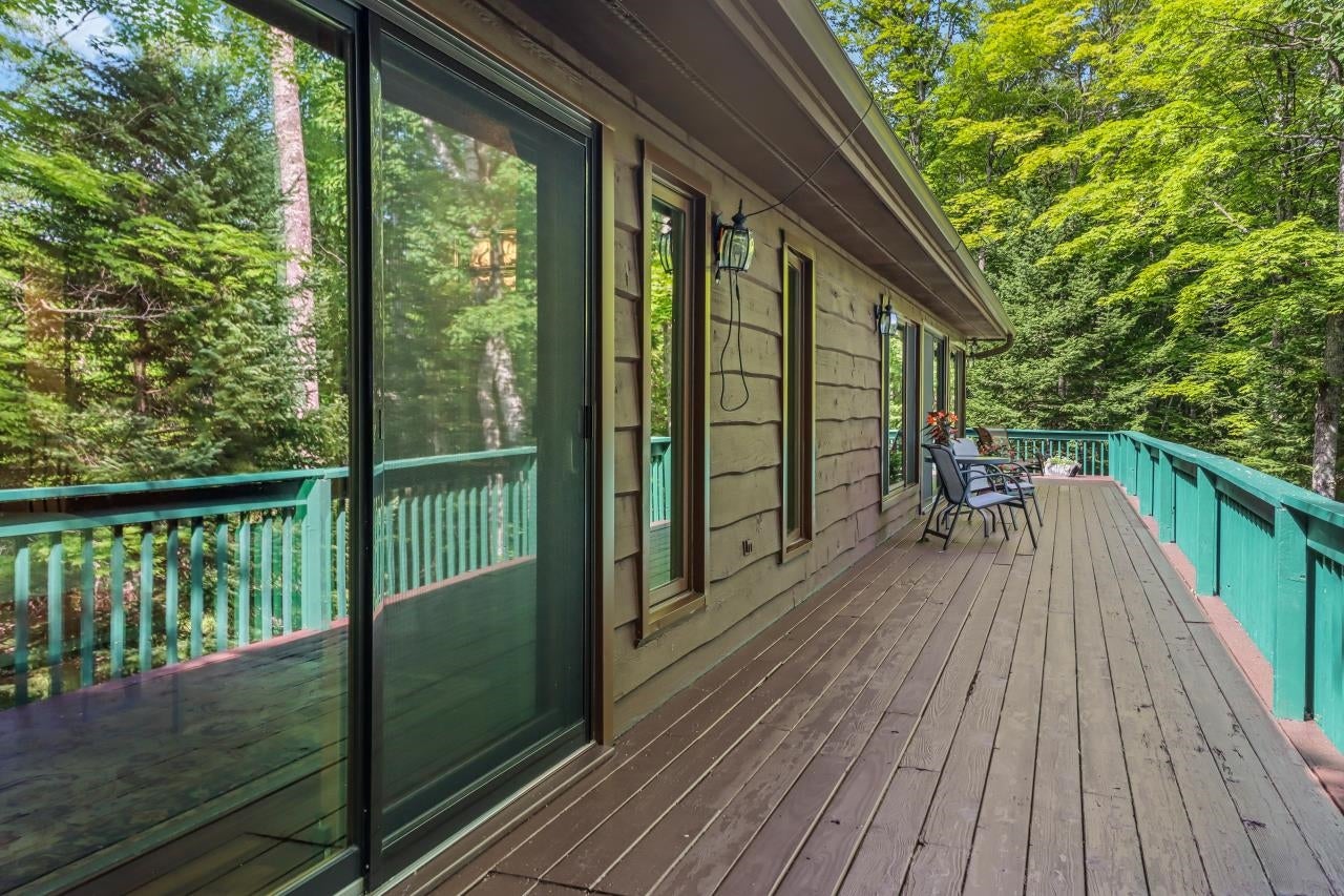 7067 Island View Road