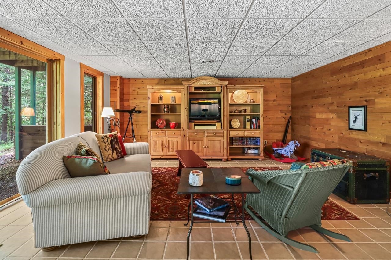 7067 Island View Road