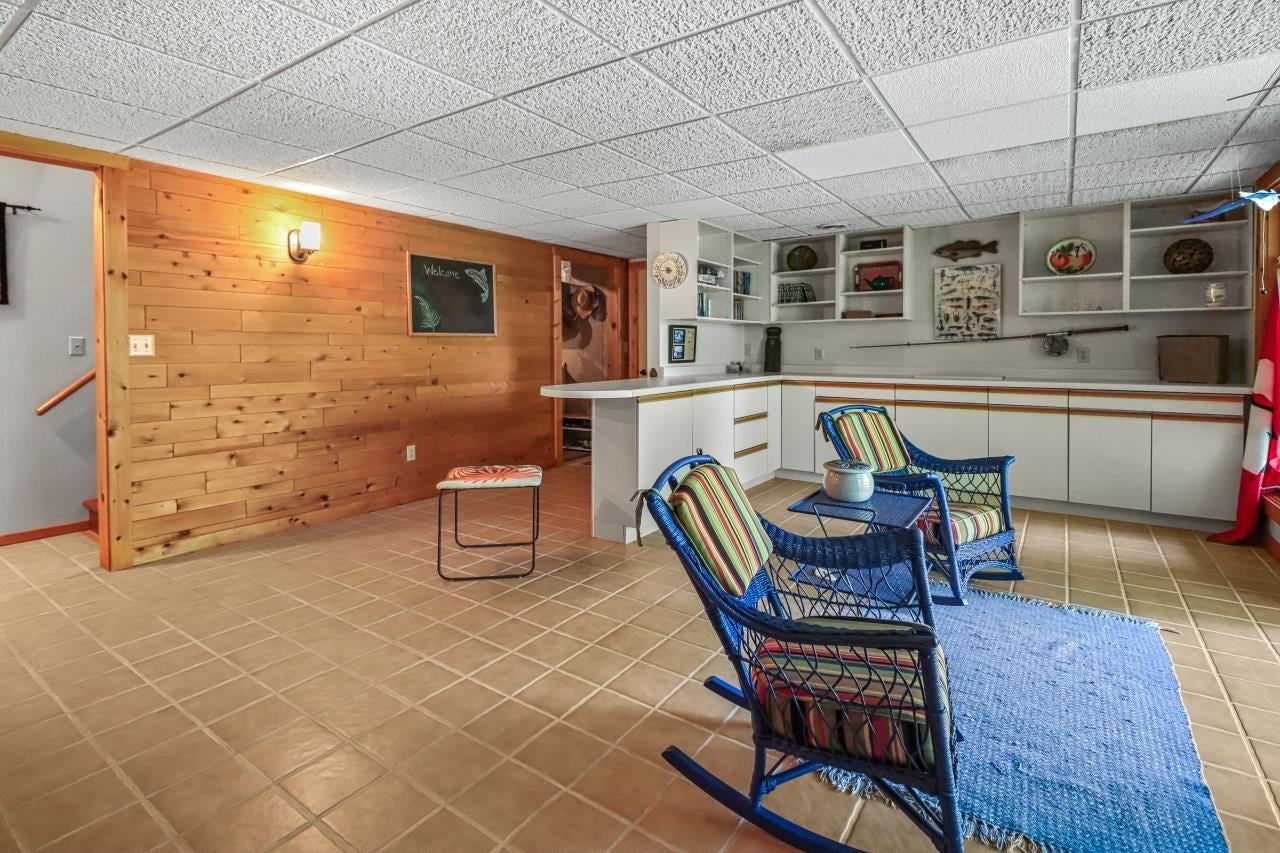 7067 Island View Road