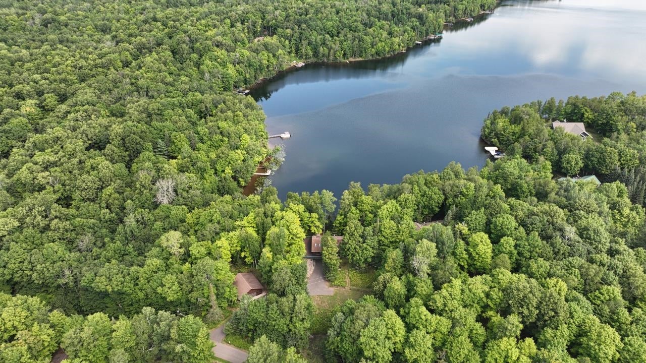 7067 Island View Road