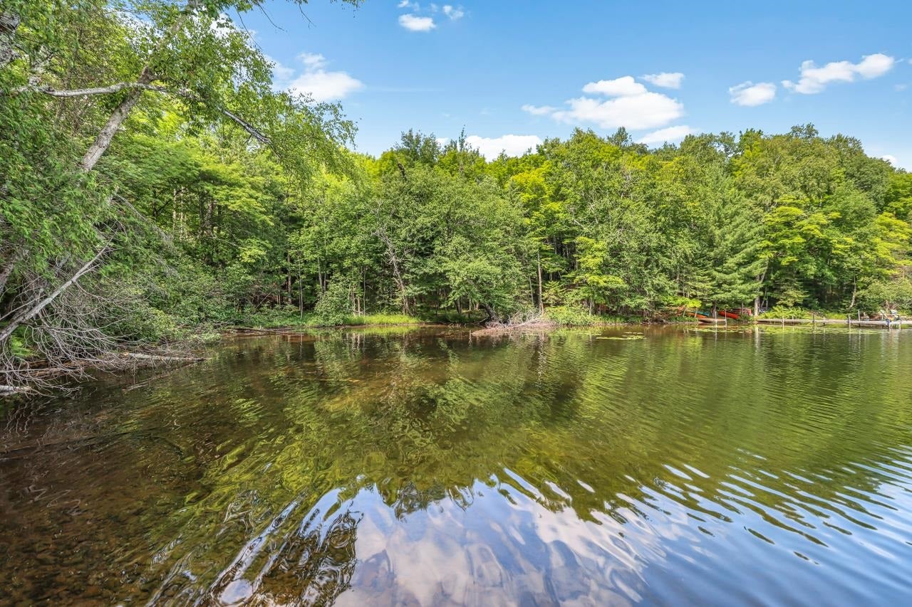 7067 Island View Road
