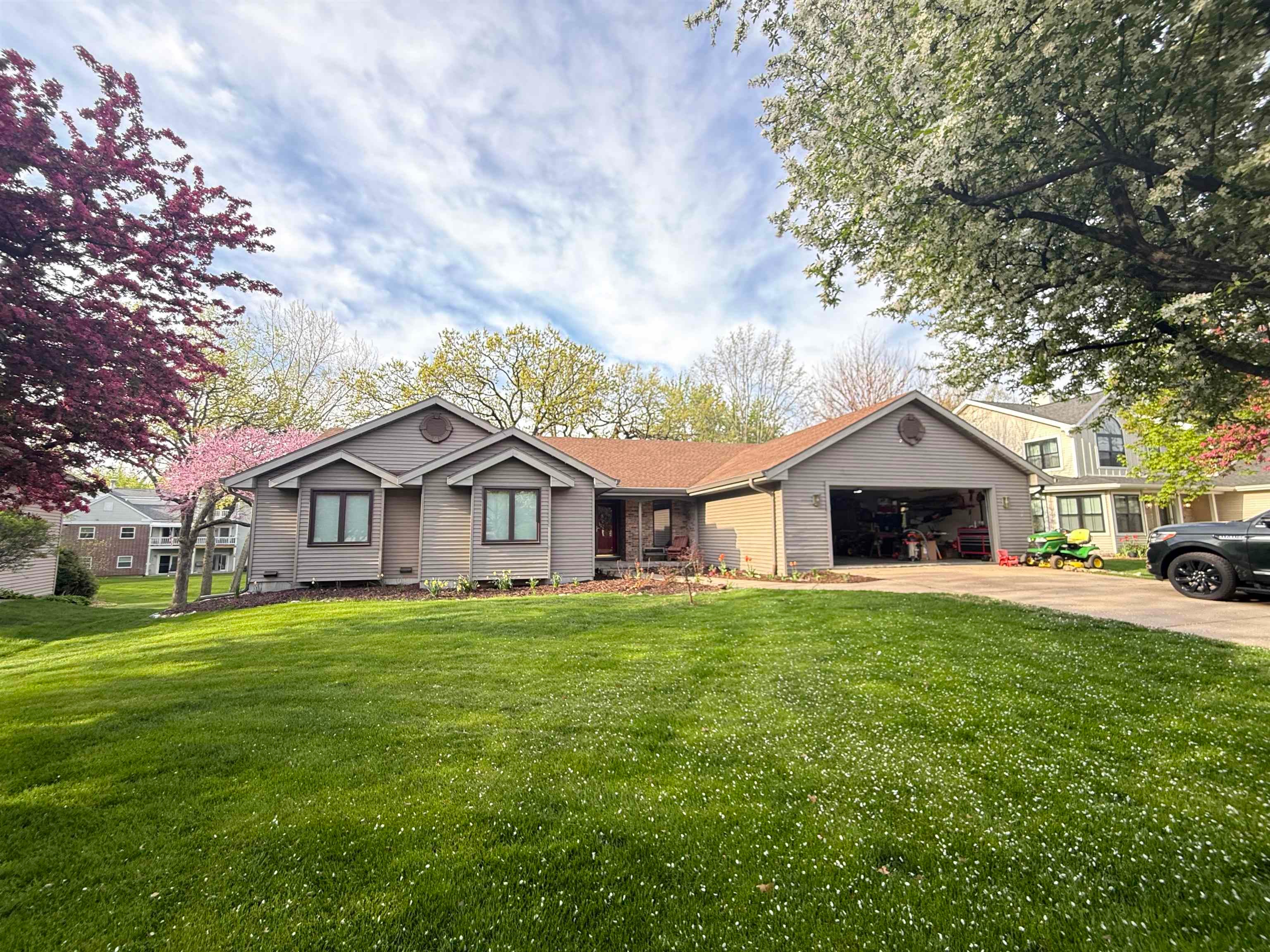 308 Fox Circle