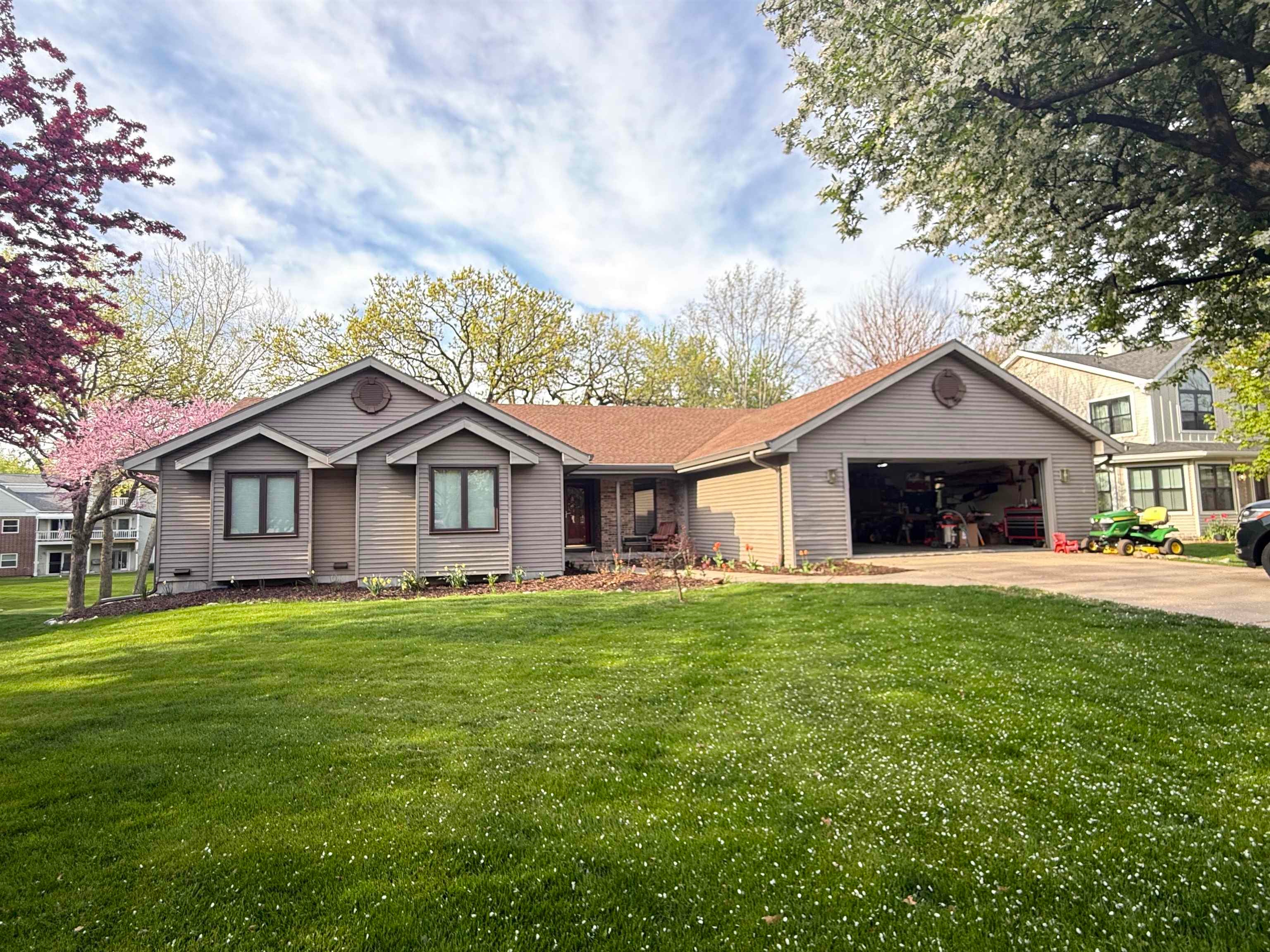 308 Fox Circle