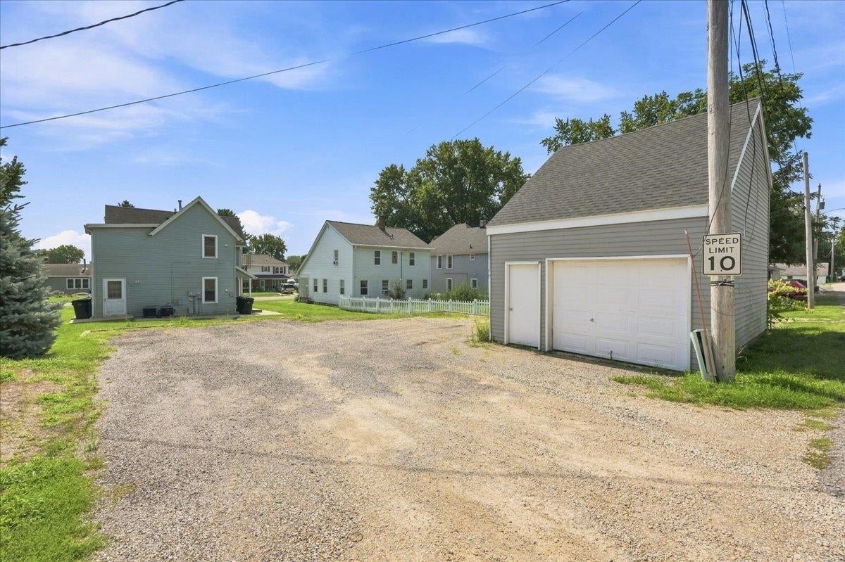 444-446 E Holum Street