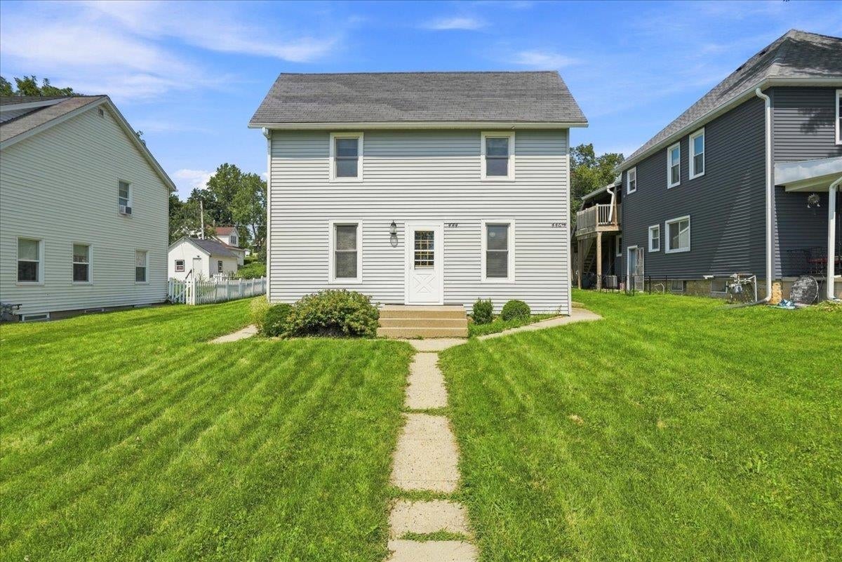 444-446 E Holum Street