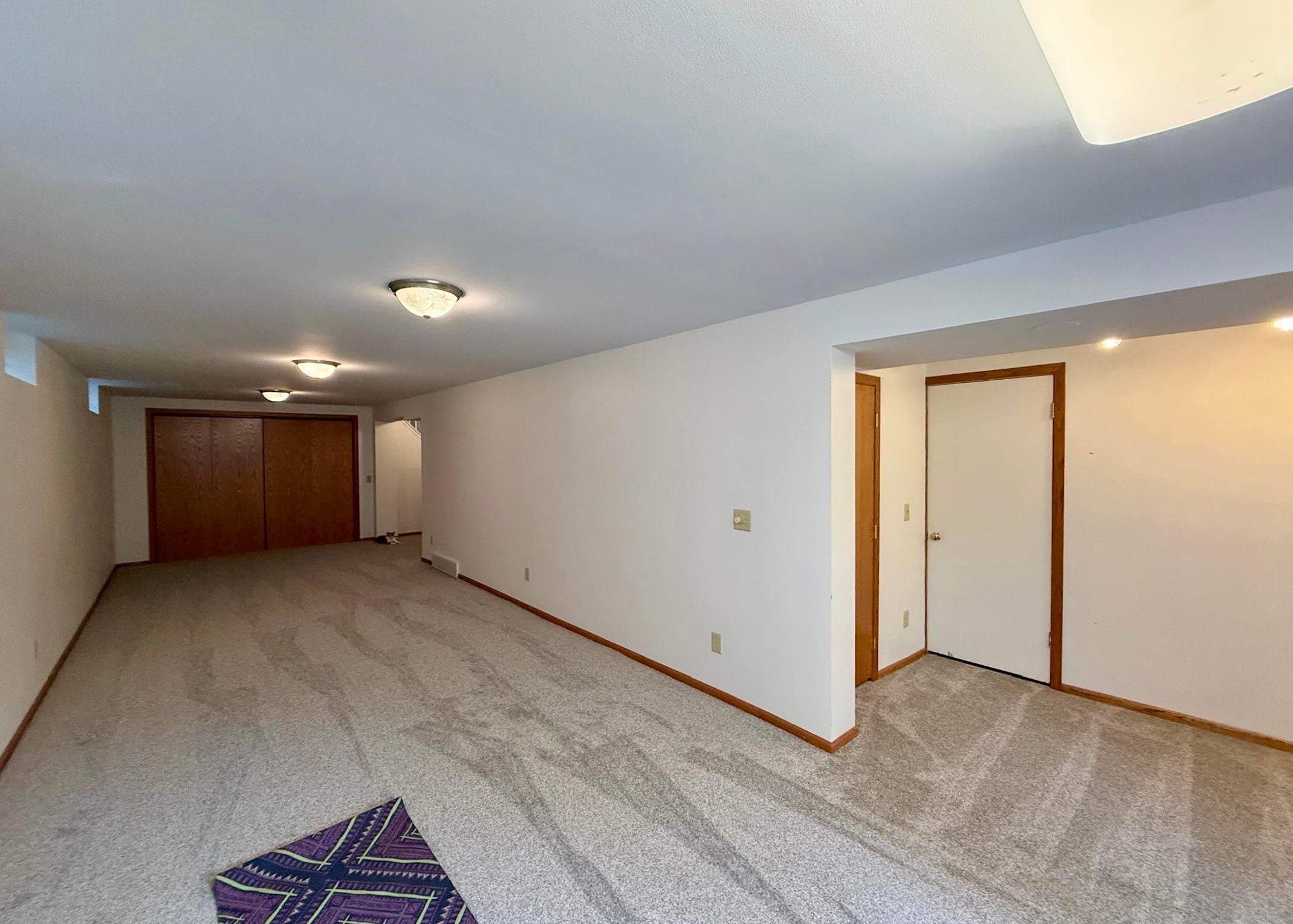 5318 Regent Street
