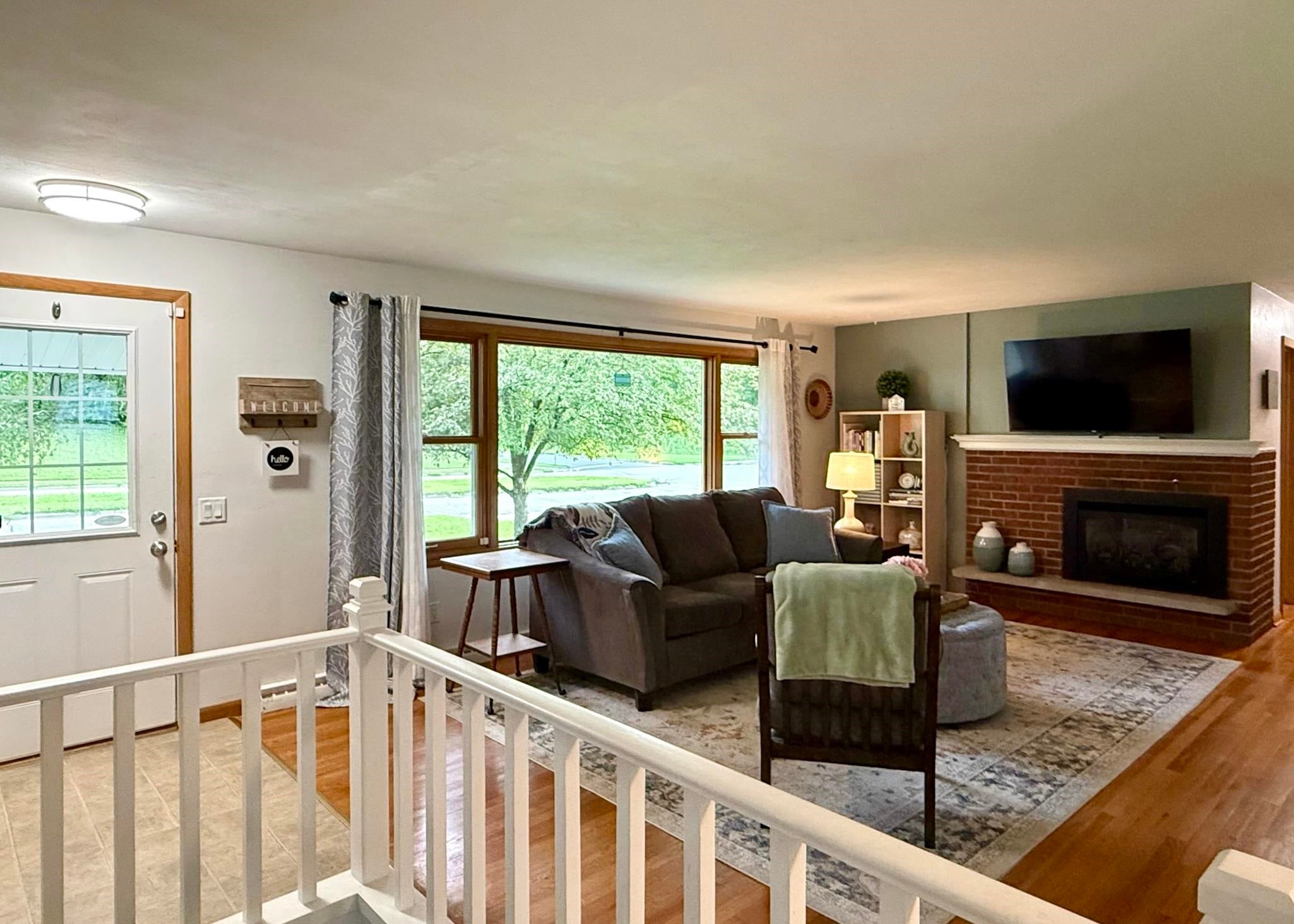 5318 Regent Street