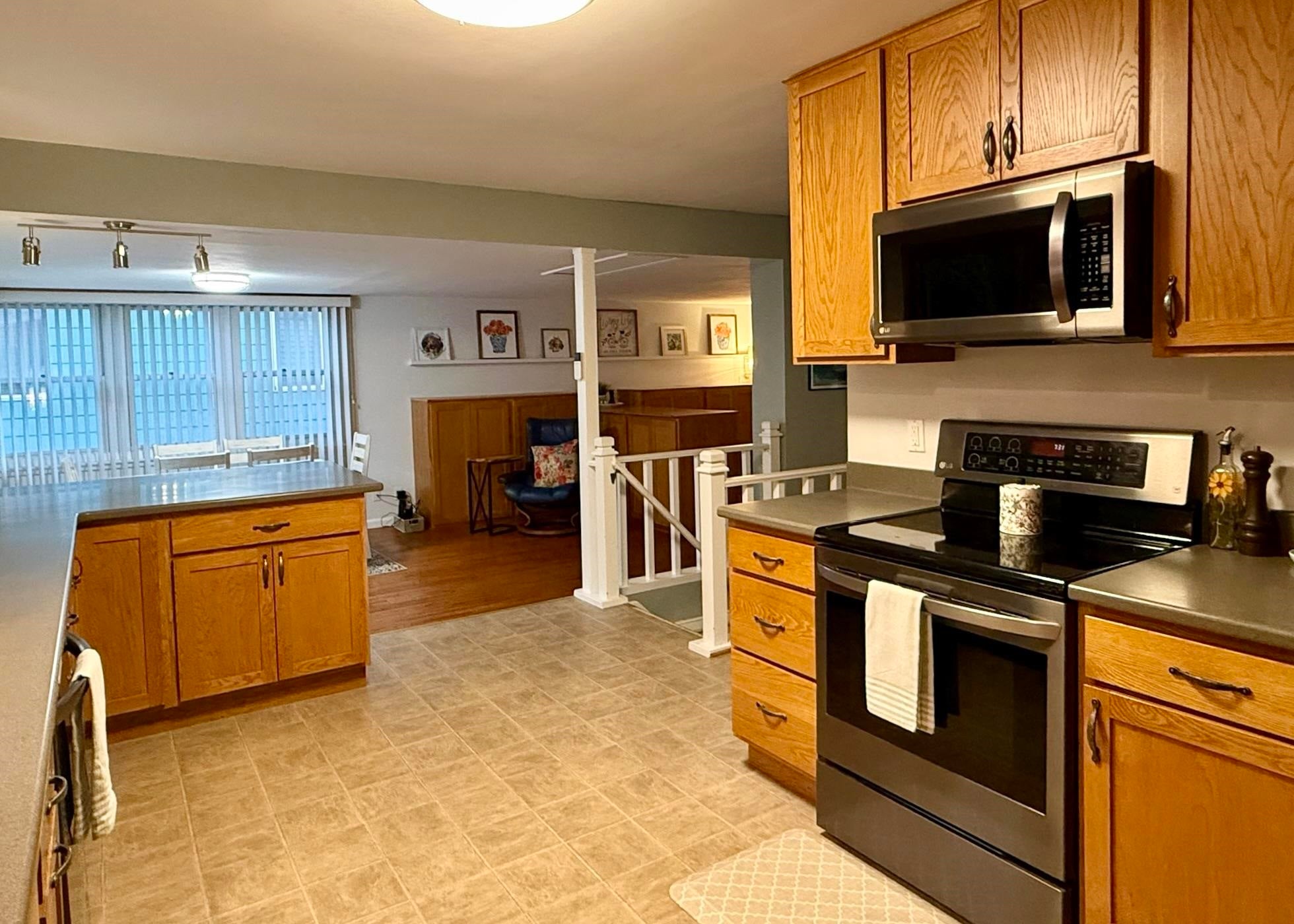 5318 Regent Street