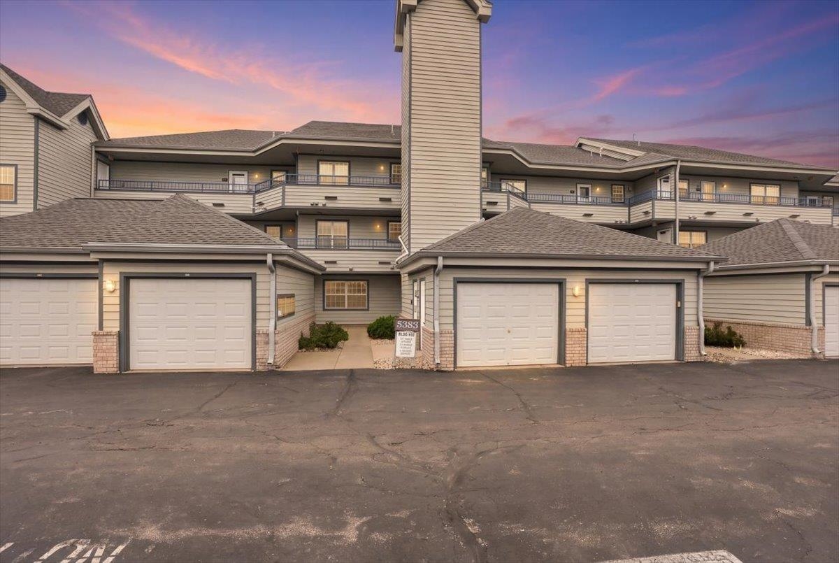 5383 Mariners Cove Drive Unit: 414