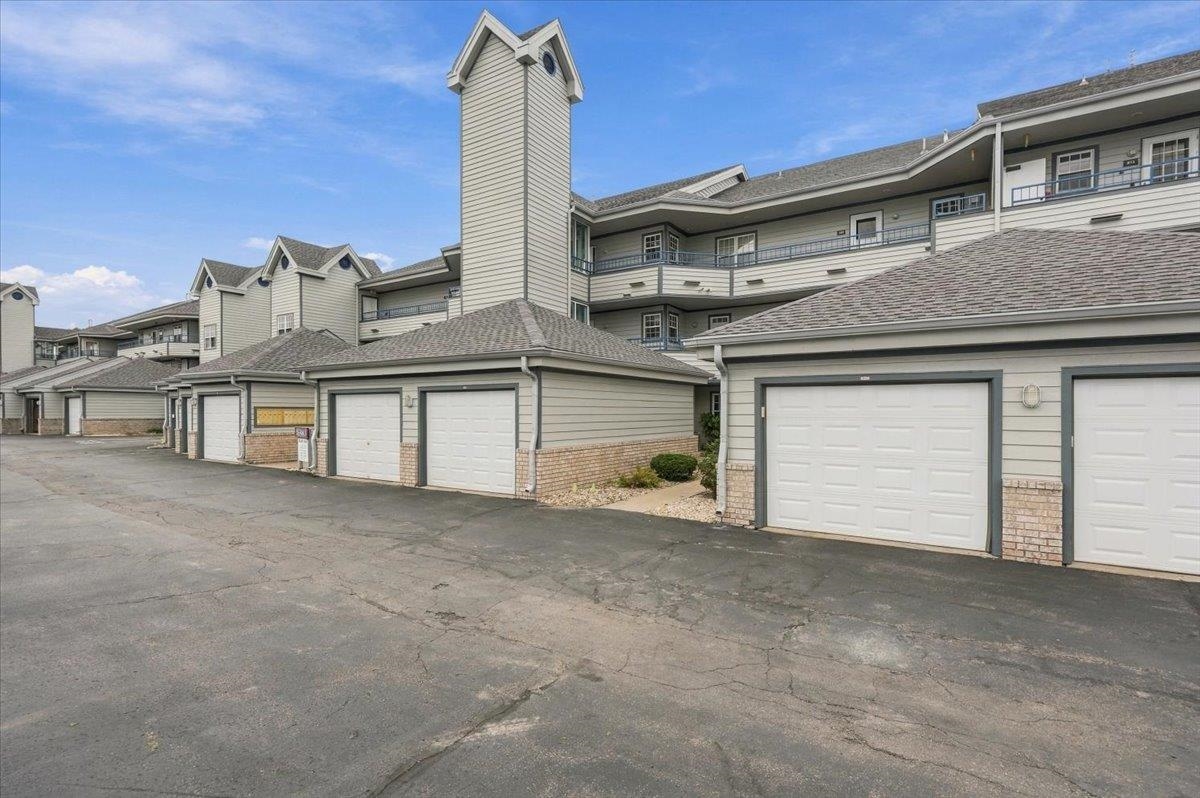 5383 Mariners Cove Drive Unit: 414