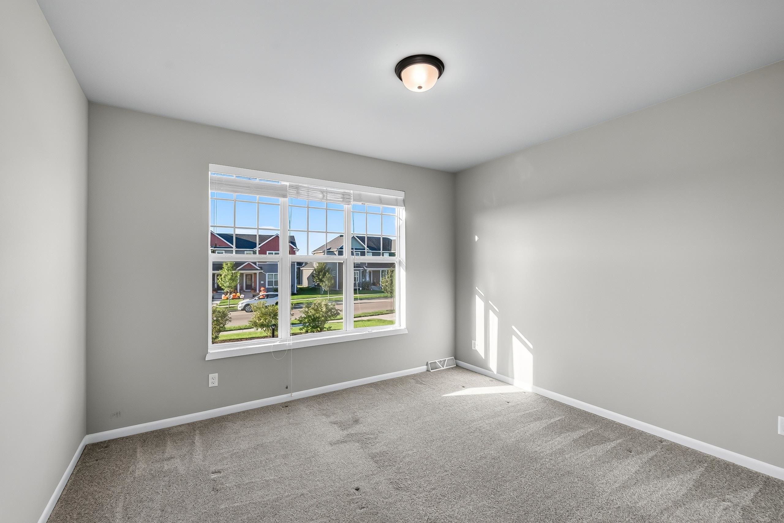 662 Hillcrest Drive