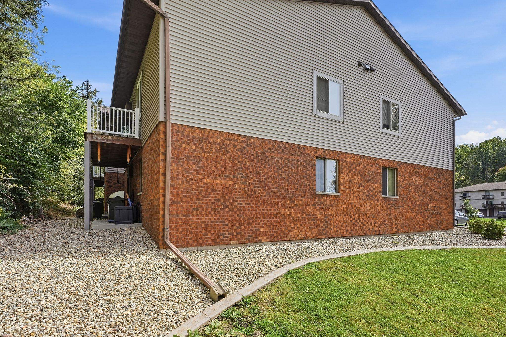 2717 Westview Court