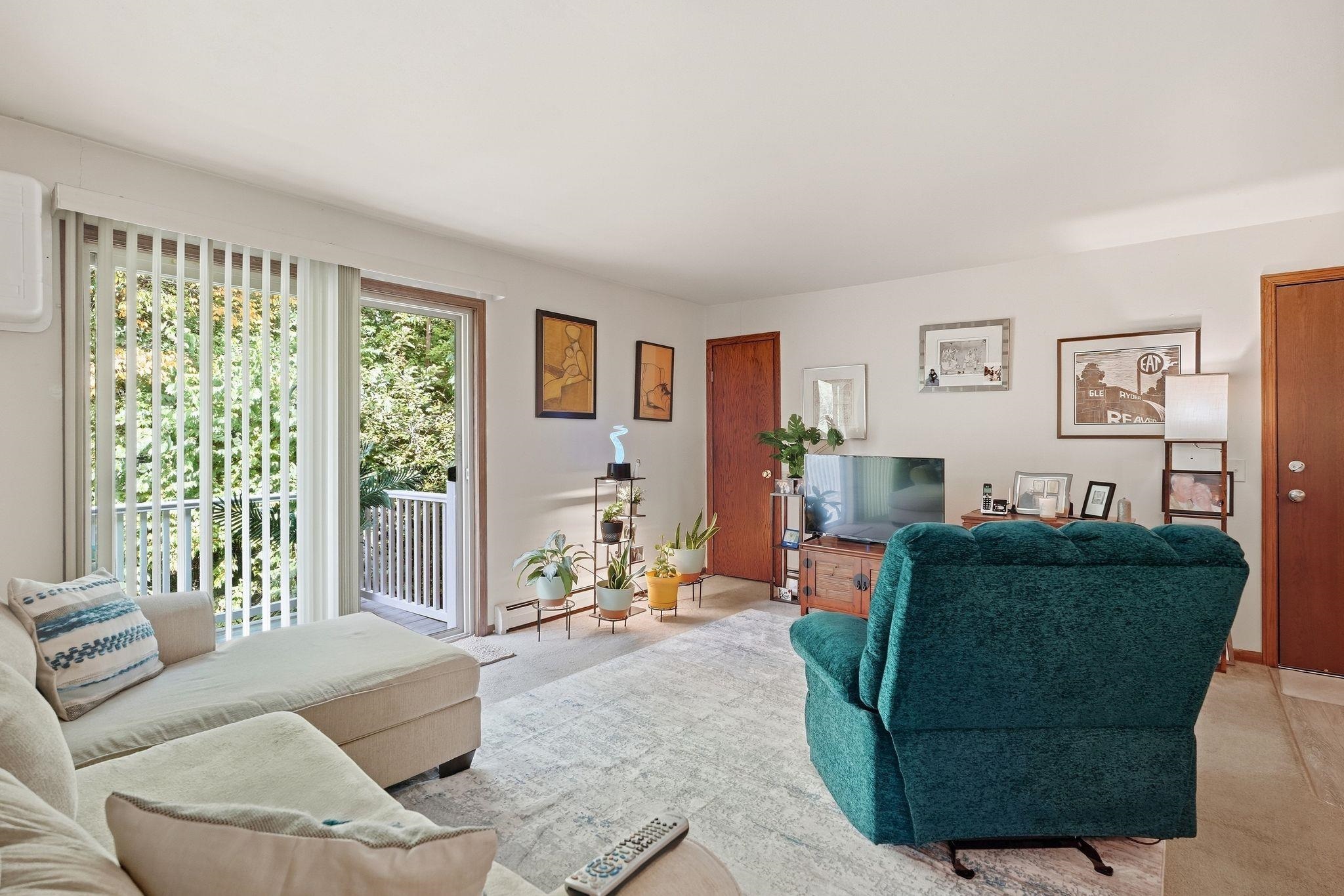 2717 Westview Court