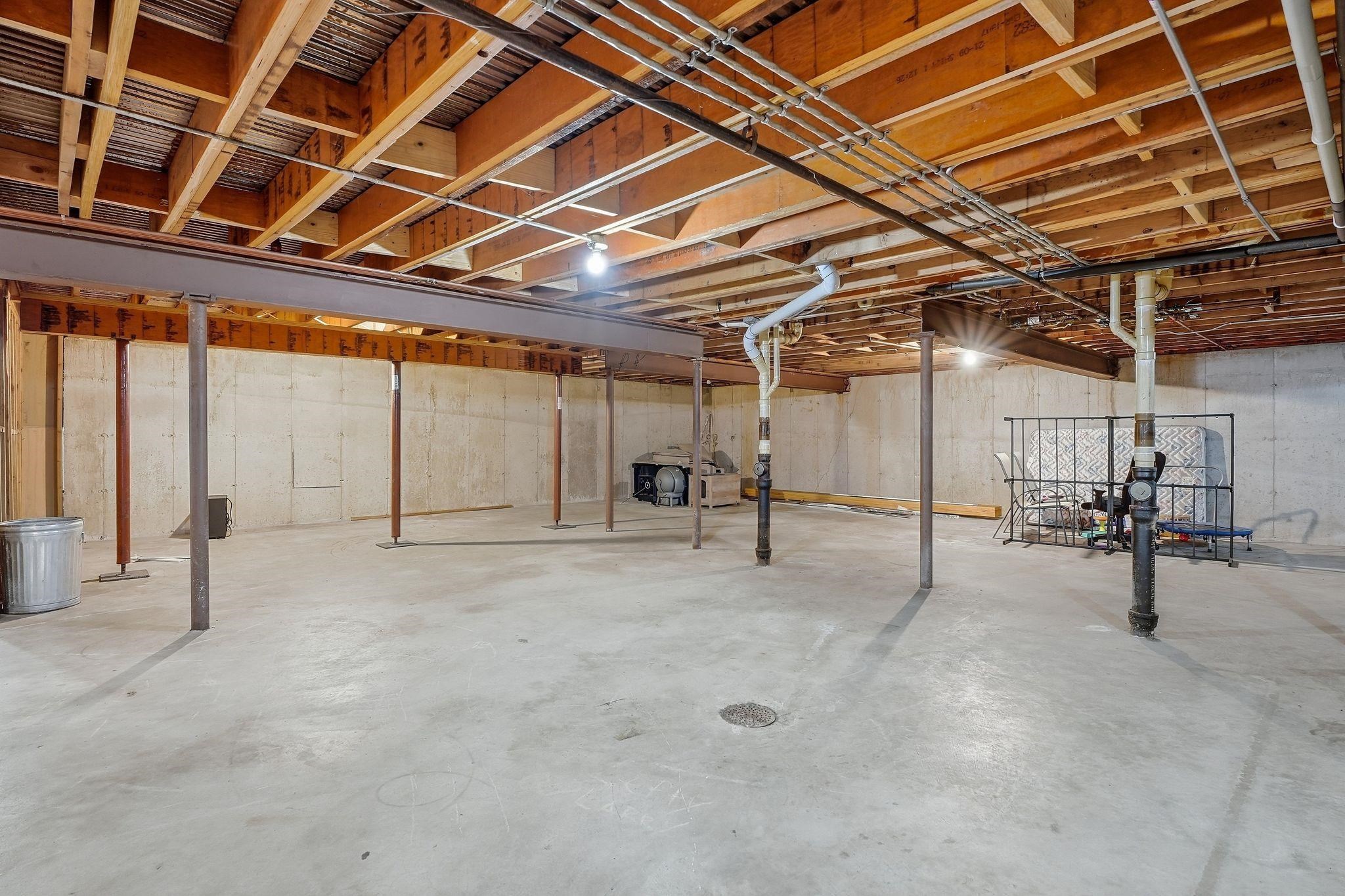 2717 Westview Court