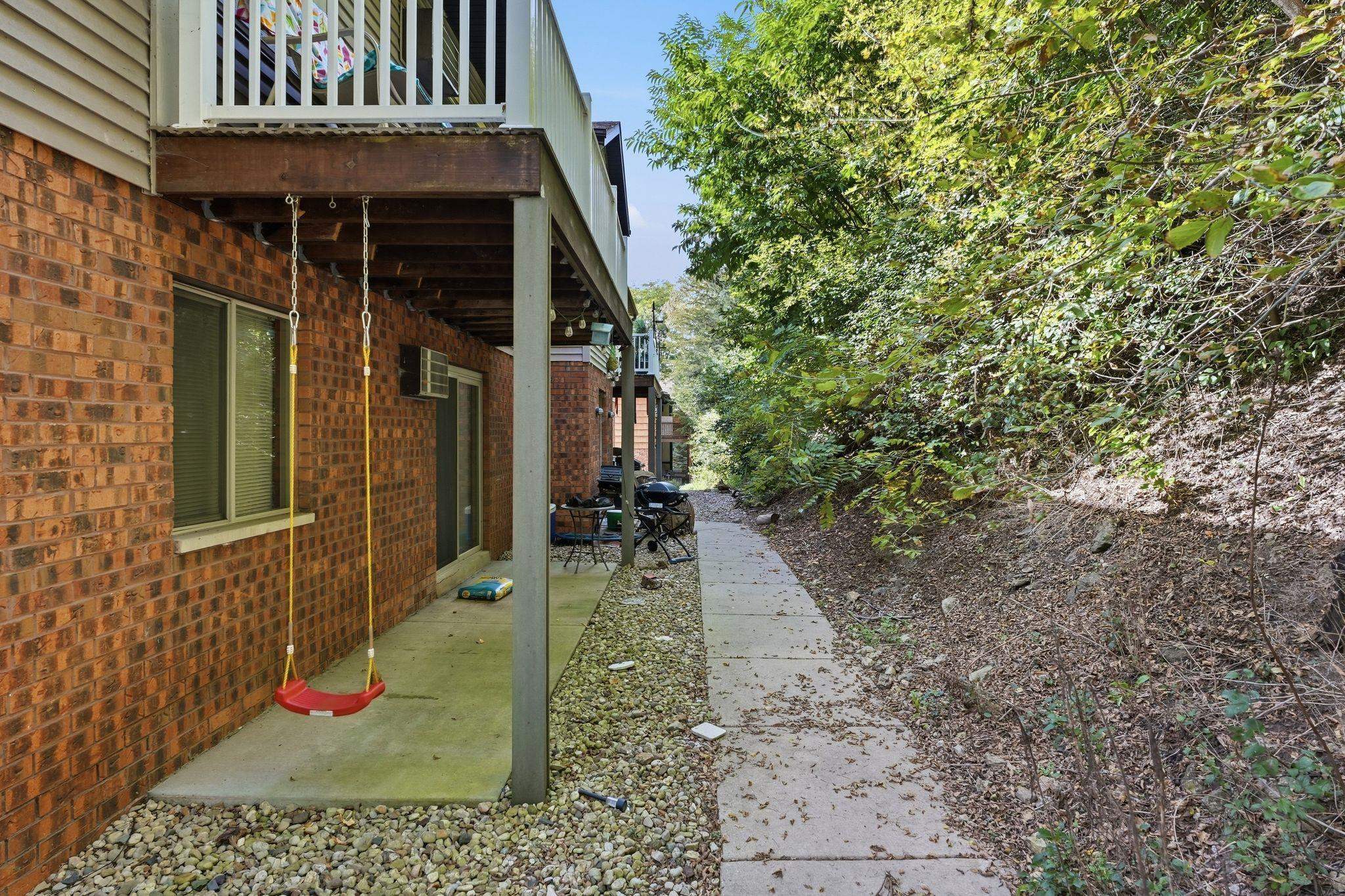 2717 Westview Court