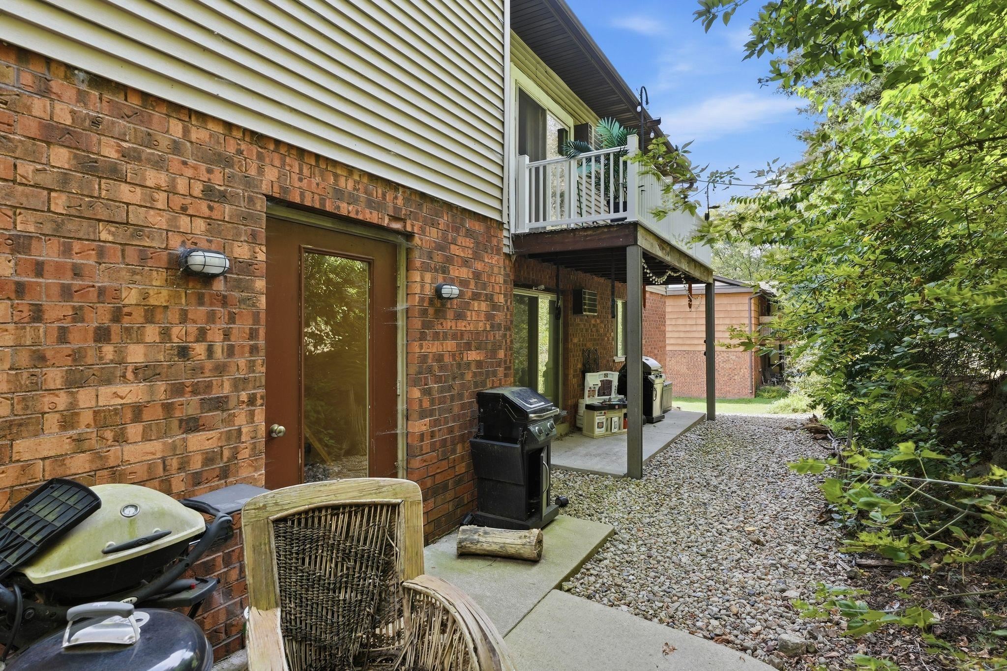 2717 Westview Court