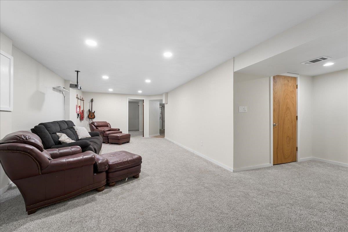 431 Thomas Court