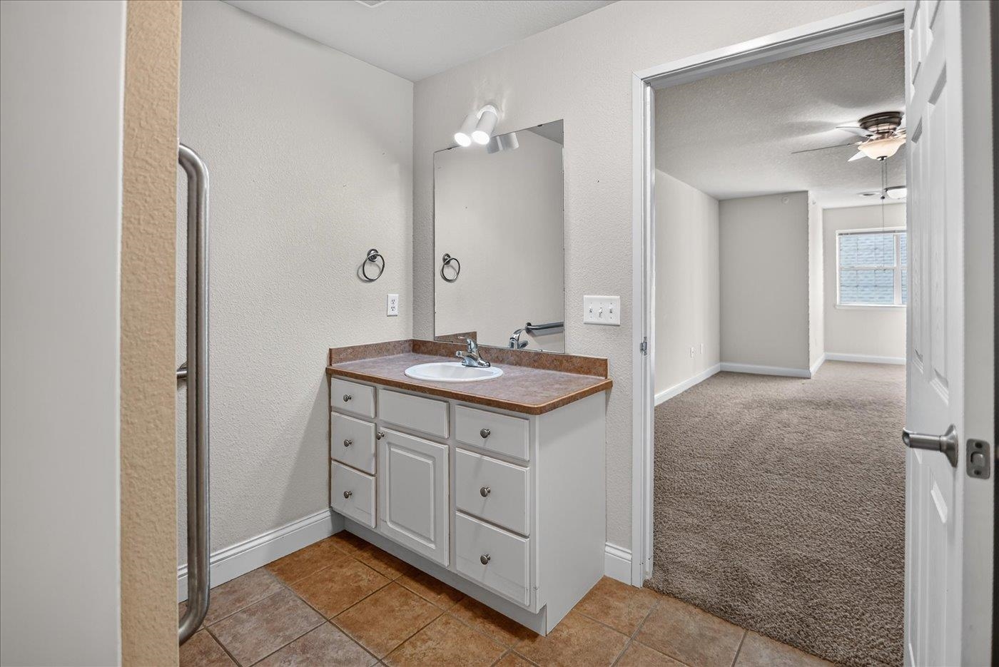 955 Liberty Boulevard Unit: 306