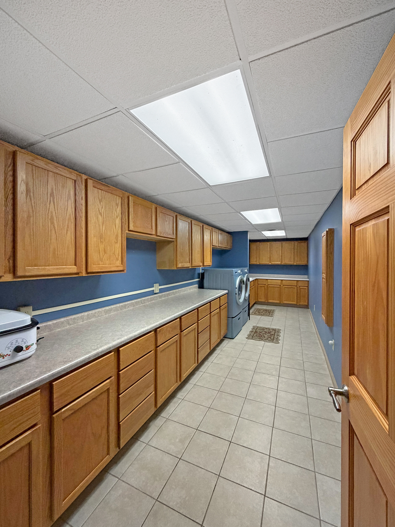 222 W Exchange Street