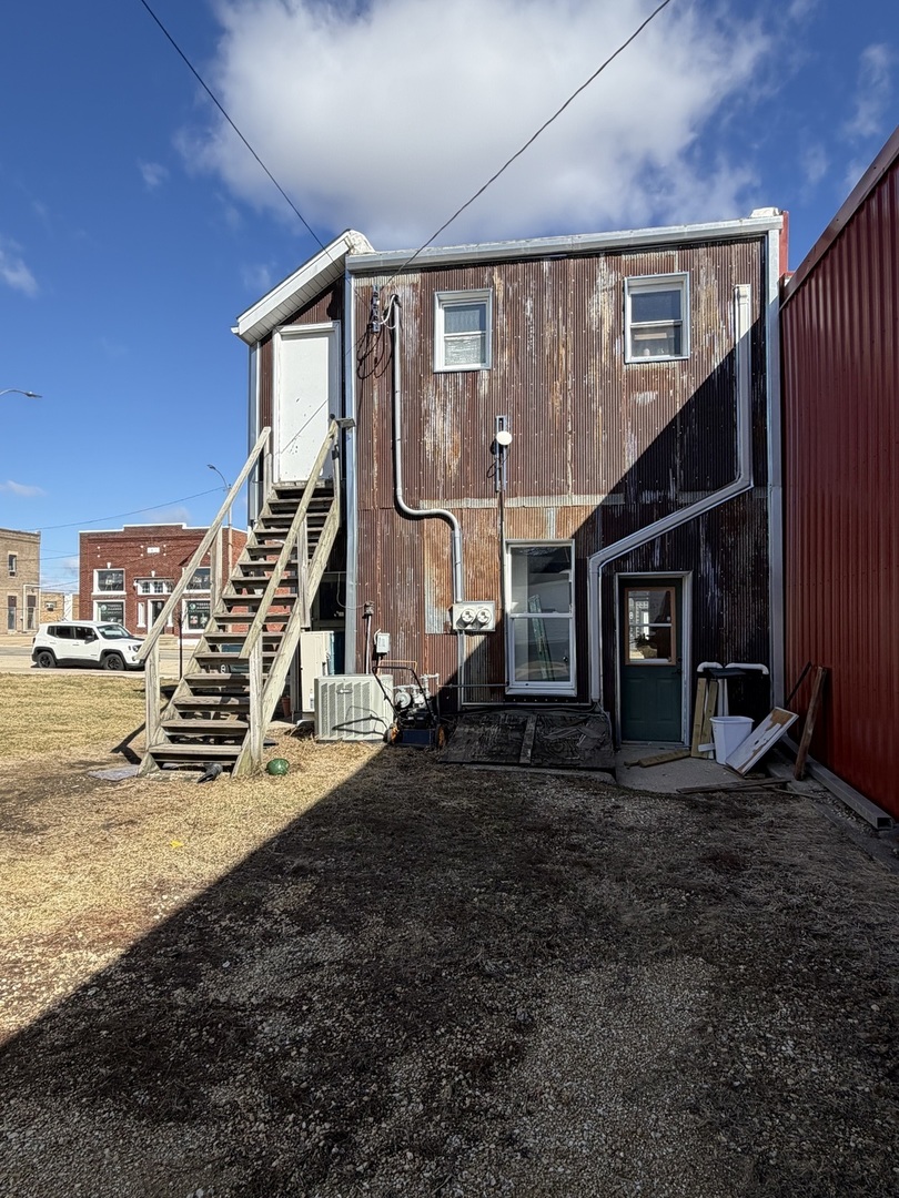 13 E Market Street