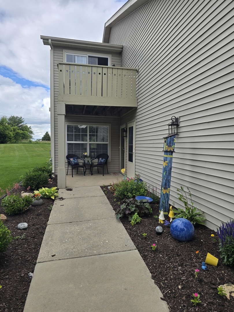 7716 Creek Unit: 2