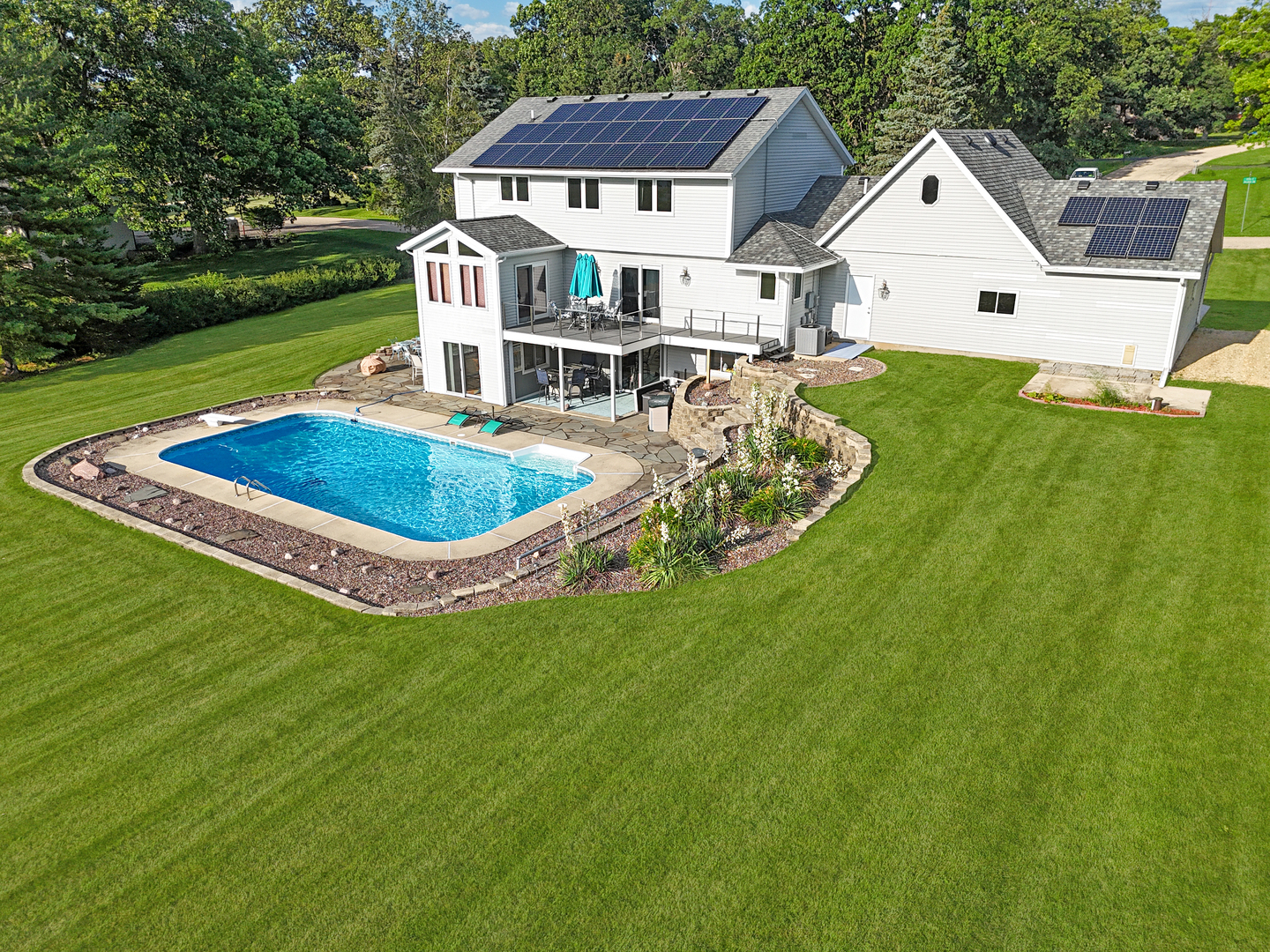 1954 Delmar Drive
