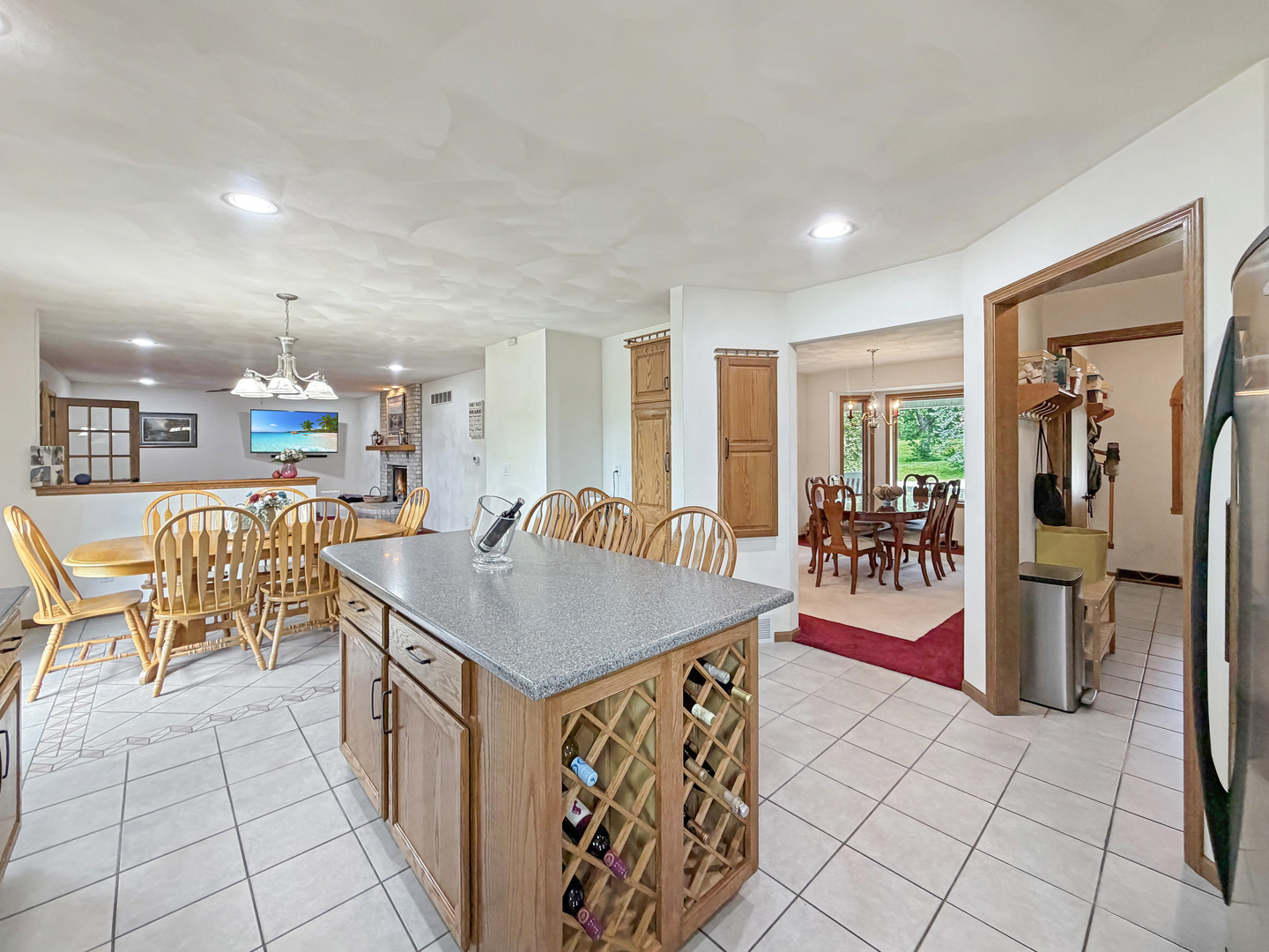 1954 Delmar Drive
