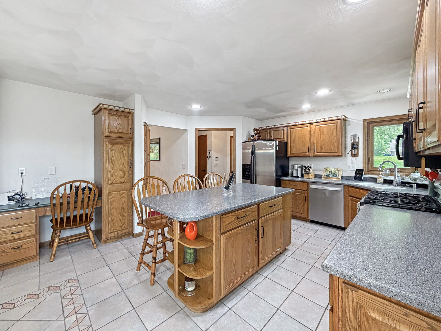 1954 Delmar Drive