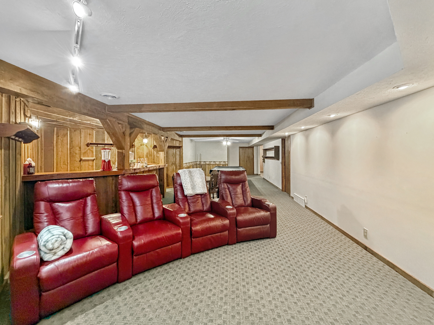 829 Sutton Place