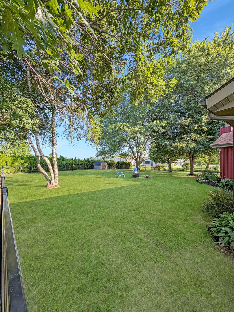 829 Sutton Place