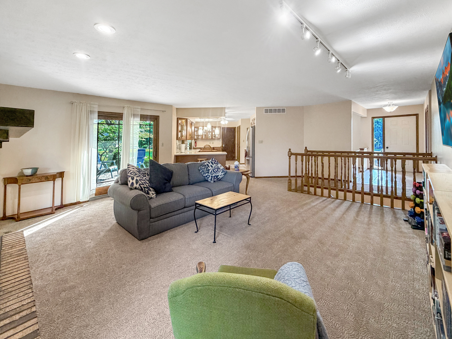 829 Sutton Place