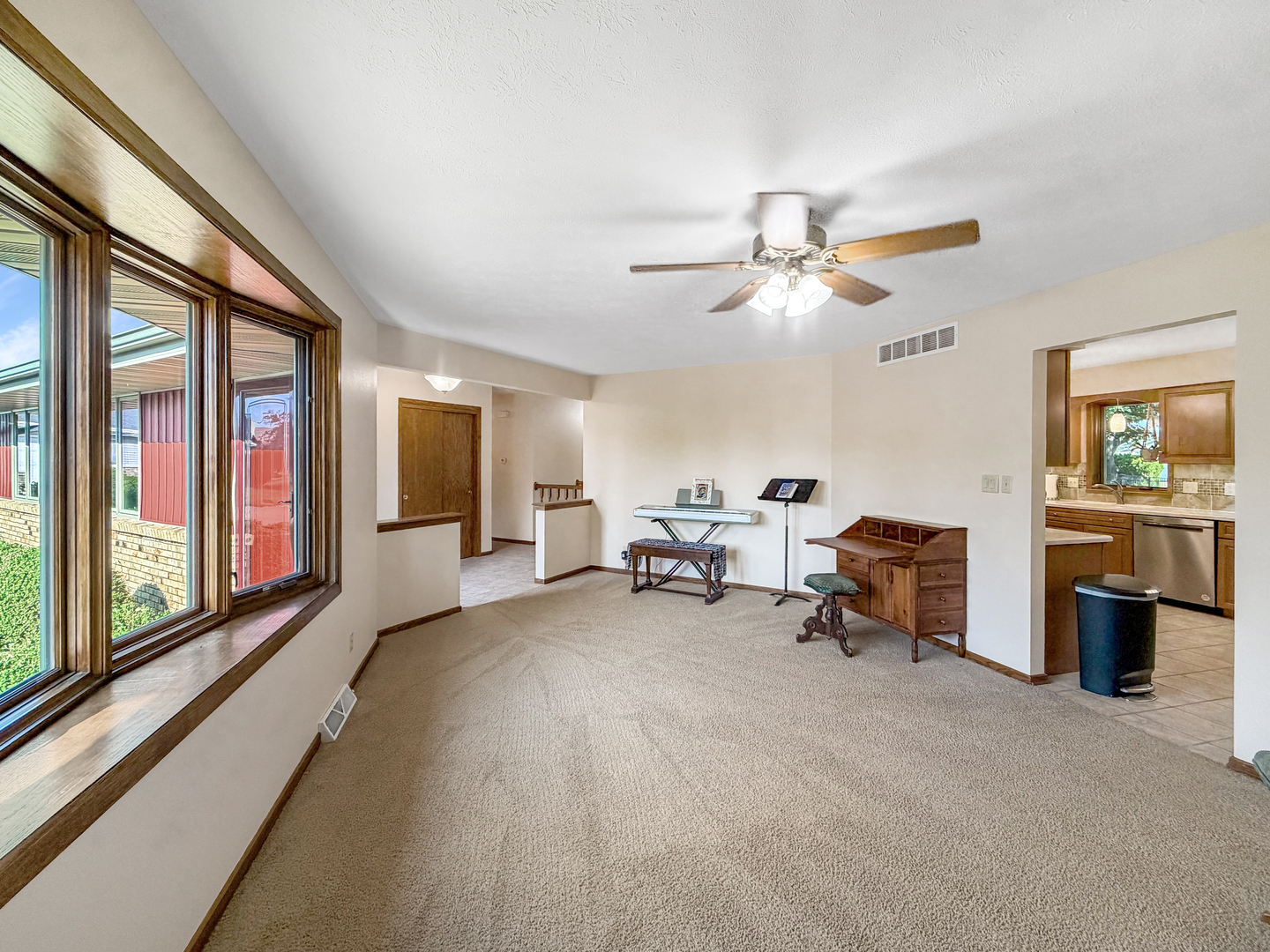 829 Sutton Place