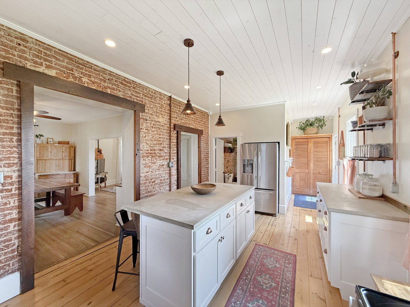 104 S Johnson Street