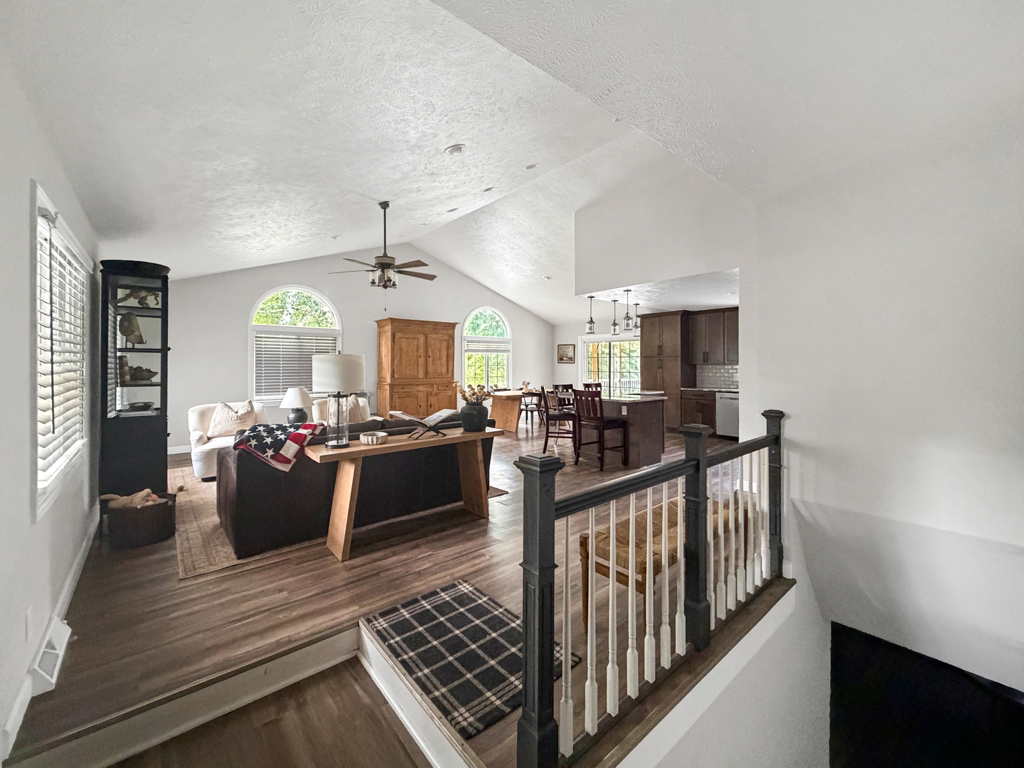 3103 W Greenfield Drive