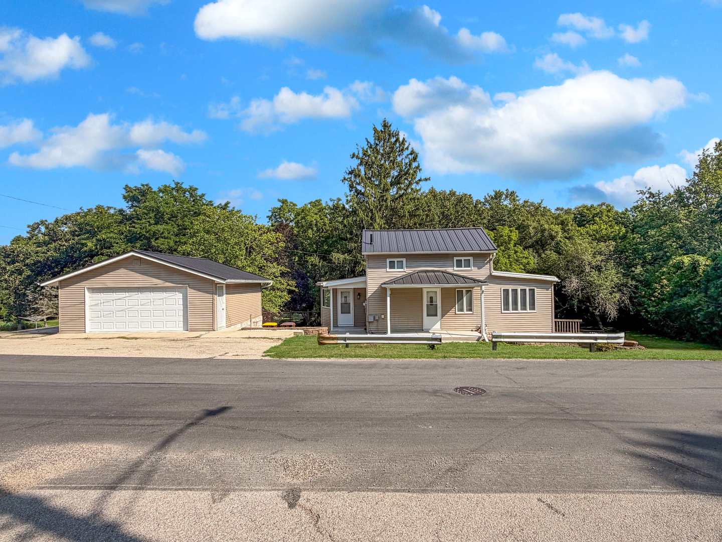 300 E 2nd Street