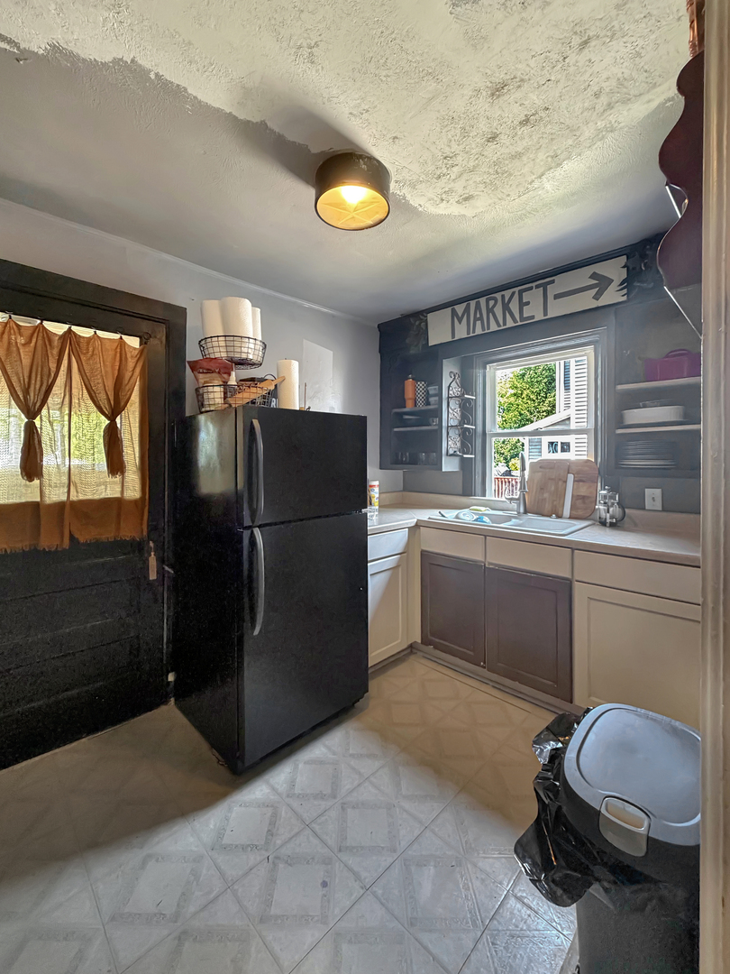 428 W Chestnut Street