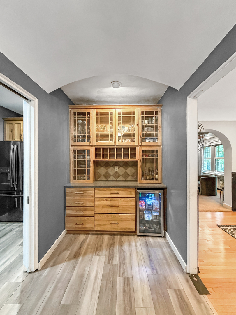 1544 W Lincoln Boulevard