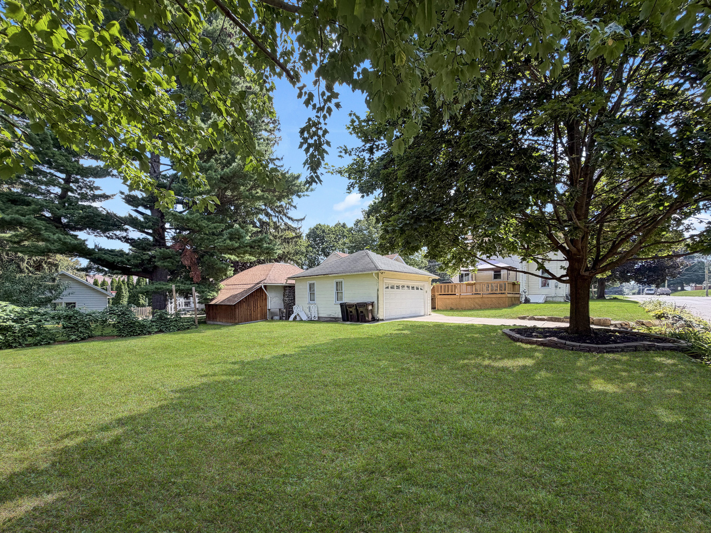 1426 W Lincoln Boulevard