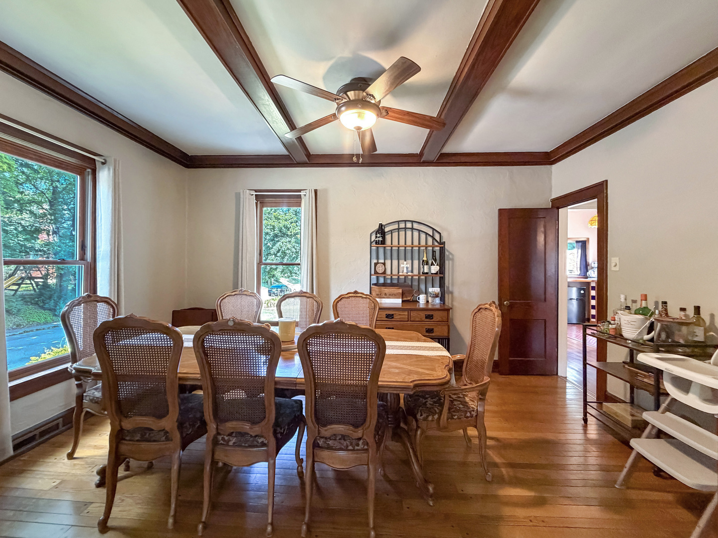 1426 W Lincoln Boulevard