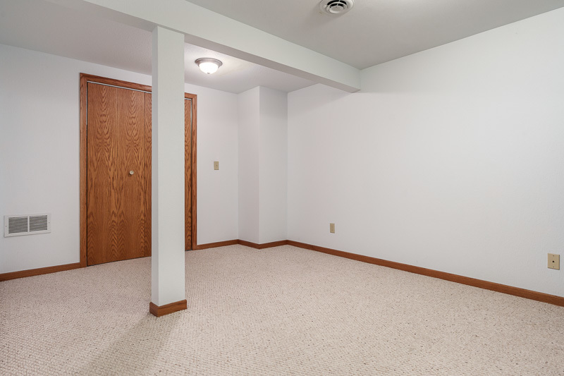 4996 Zenith Parkway