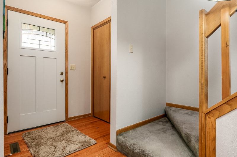 4996 Zenith Parkway