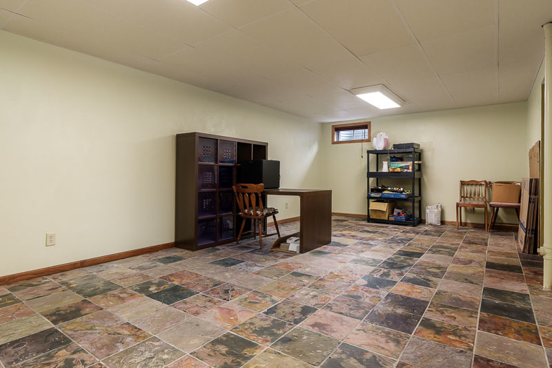 4996 Zenith Parkway