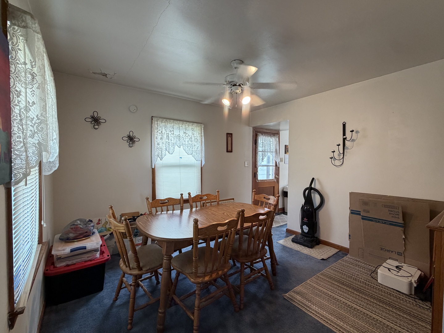 404 Maple Avenue
