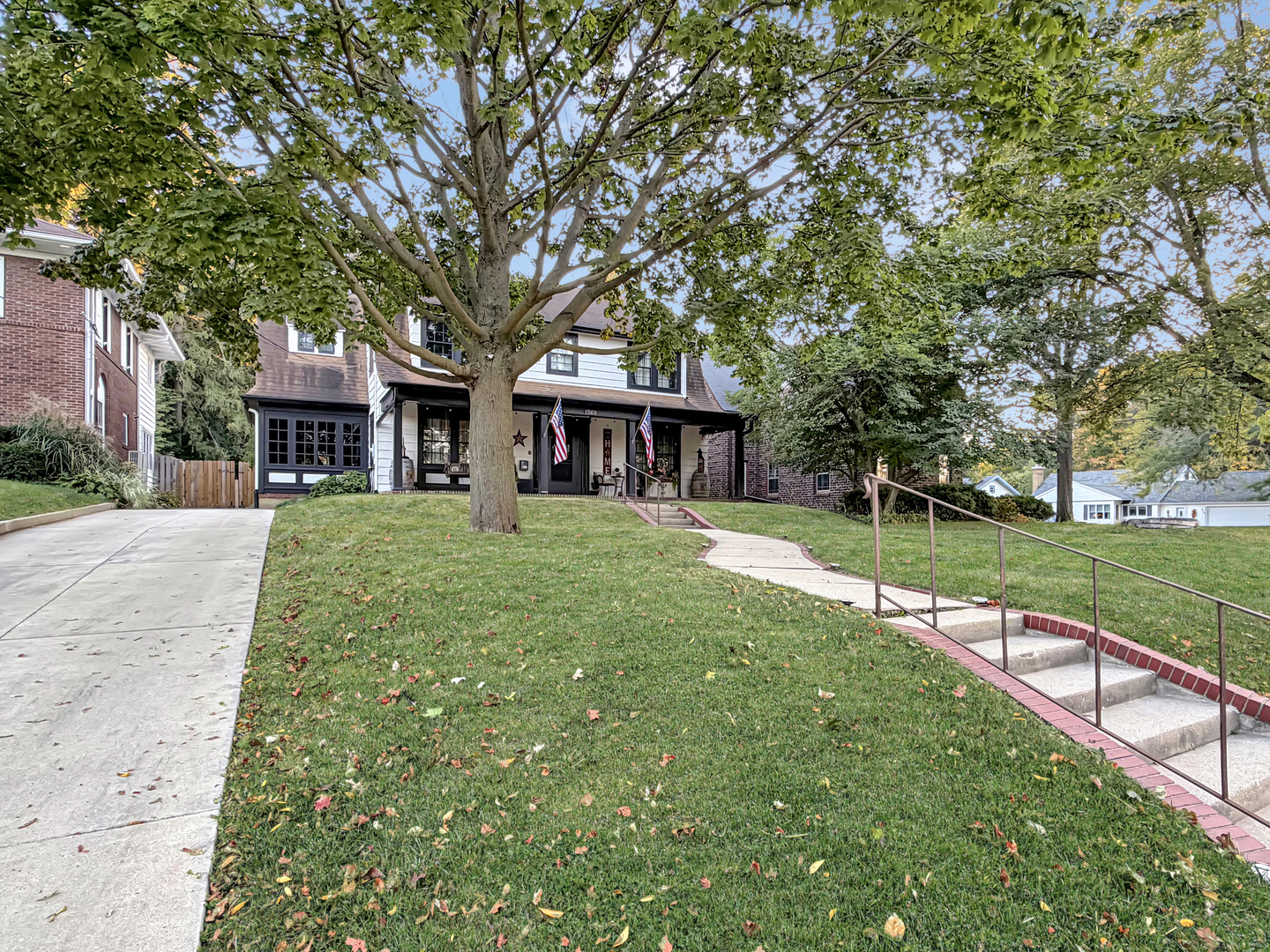 1569 W Stephenson Street